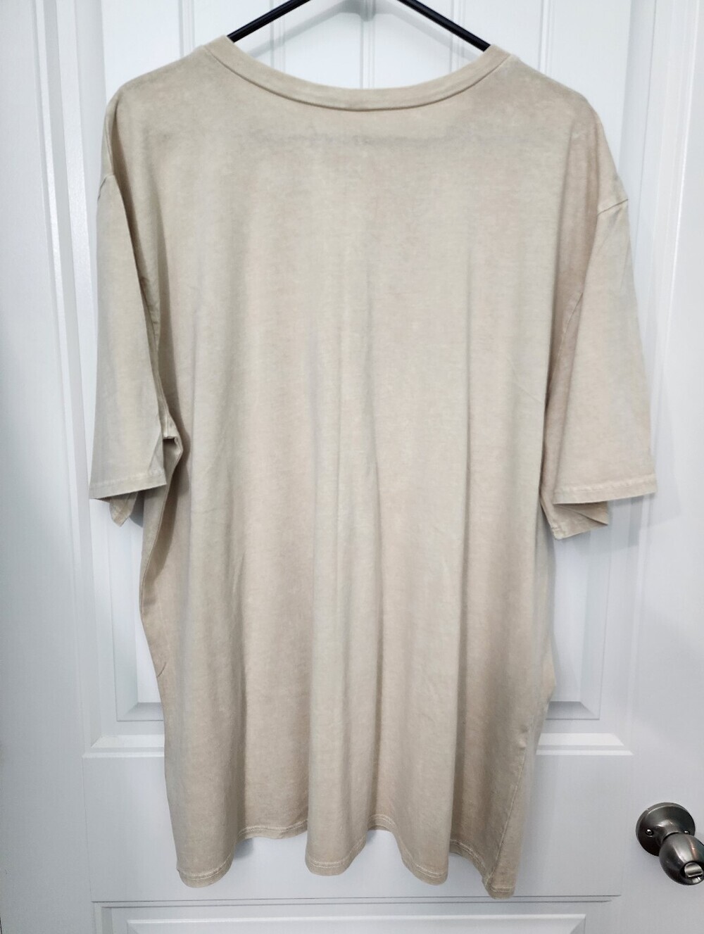 HRT & LUV Nashville Graphic Tee in Beige, Size XL - Picture 3 of 7